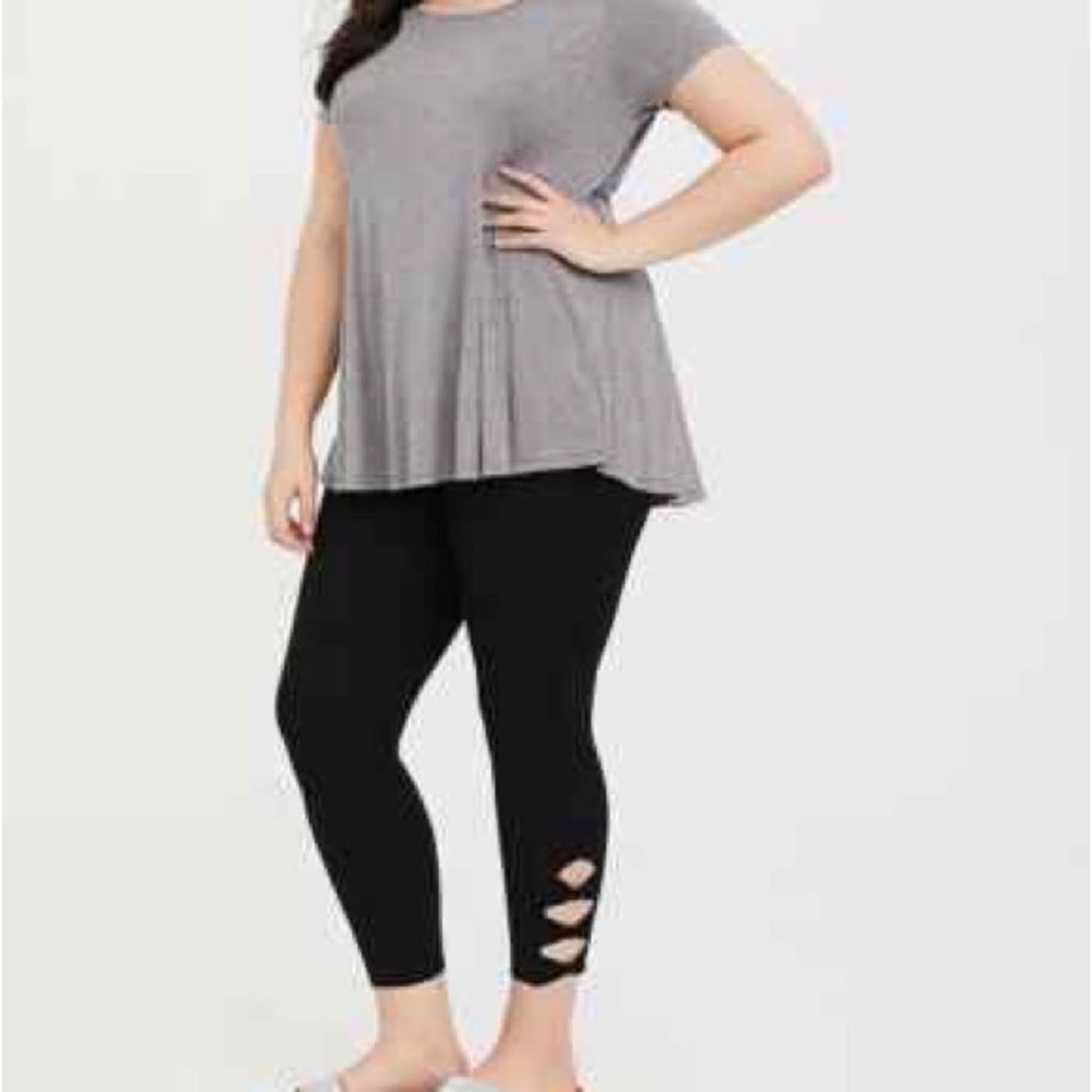 Torrid Black Bow Cropped Leggings 1X